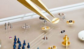 贵阳江诗丹顿指定维修门店打开表壳